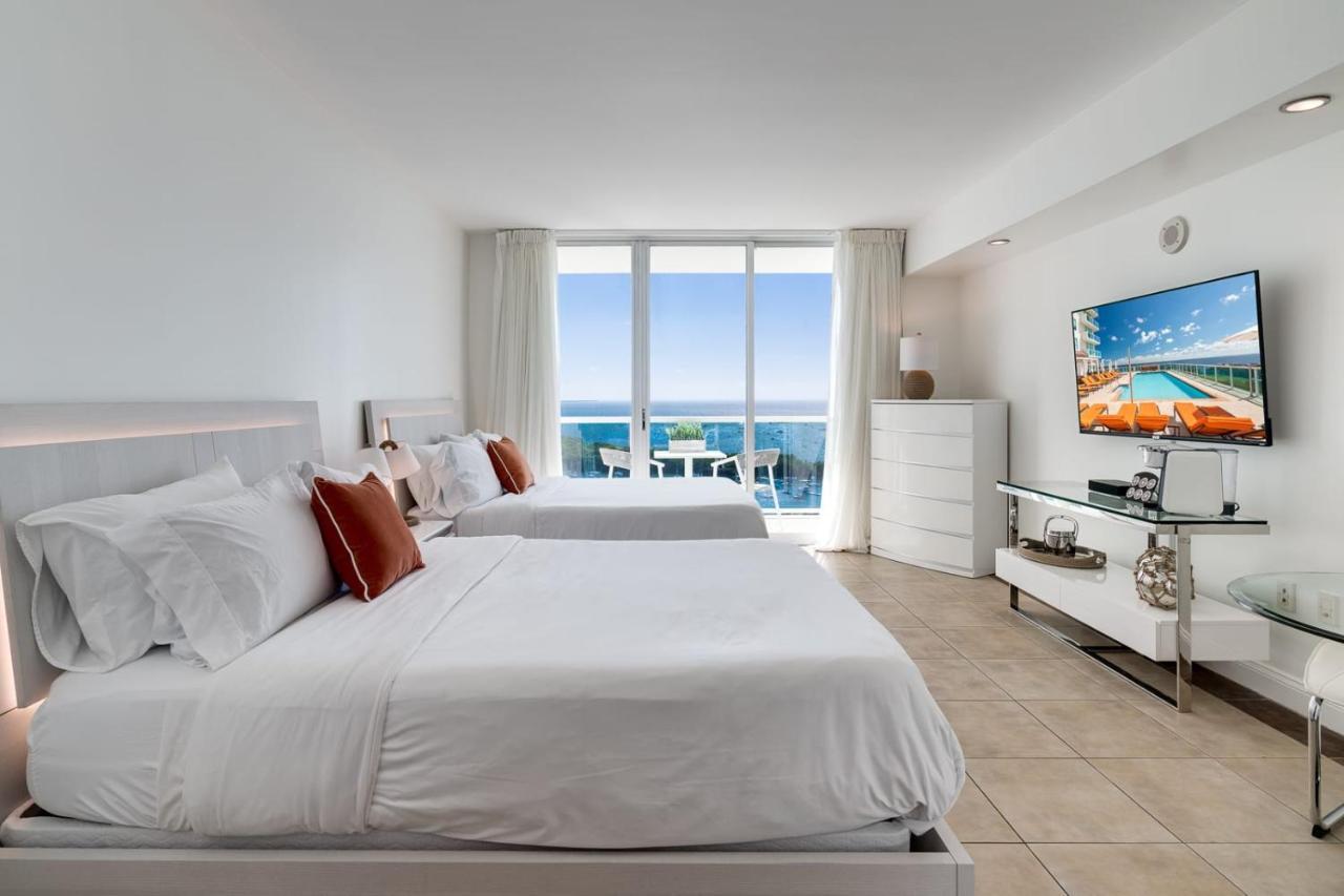 Ocean View Balcony Steps From Restaurants, Peacock Park & Marina Villa Miami Dış mekan fotoğraf